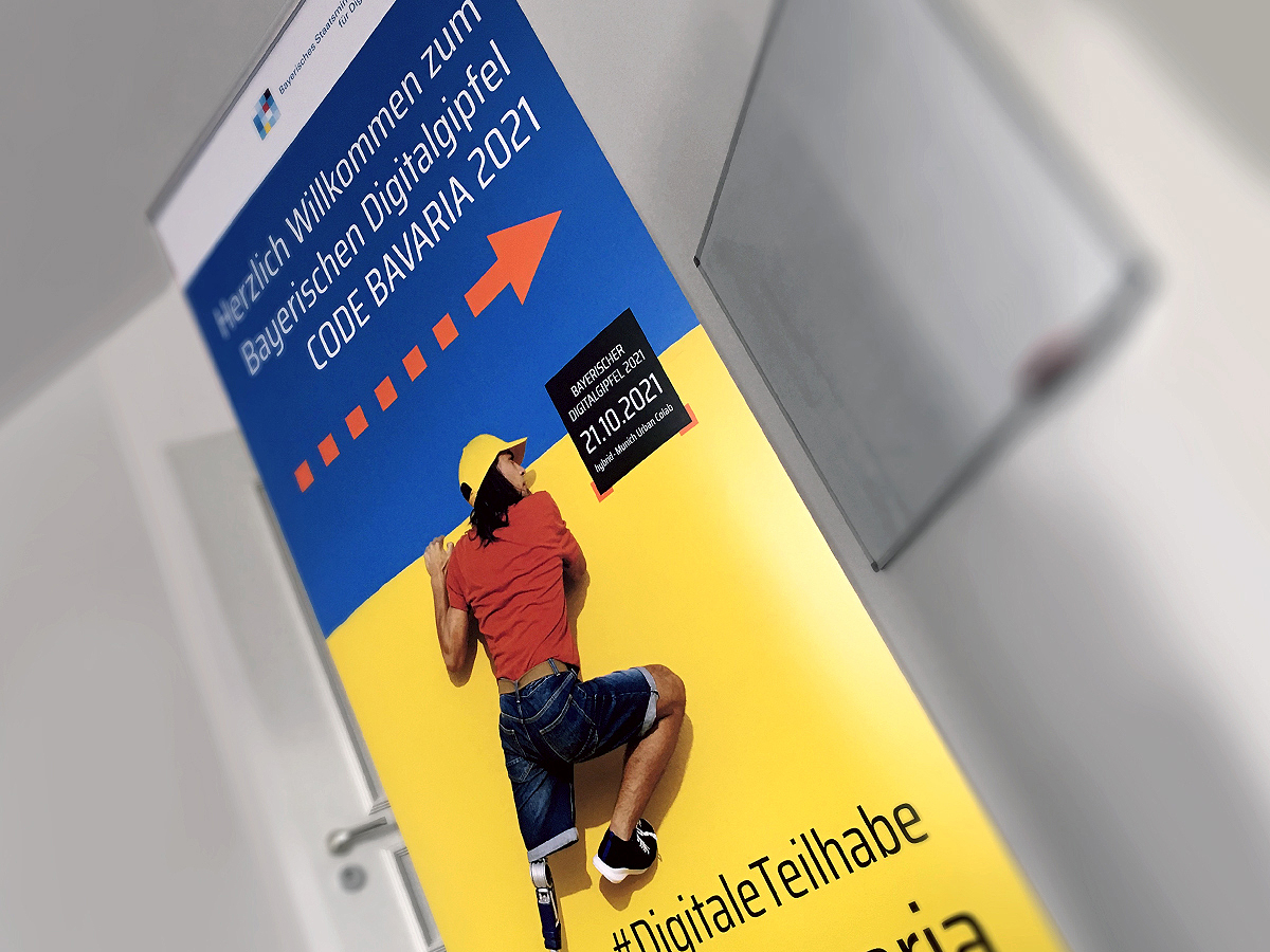Poster, Moderationskarten, Beschilderung, Rollup, Fahnen, Code Bavaria, Bayerisches Staatsministerium für Digitales, Full Service Werbeagentur Werbers Büro GmbH, Nürnberg